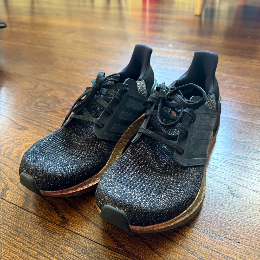 UltraBoost 20 'Black Signal Pink' wmns size 6